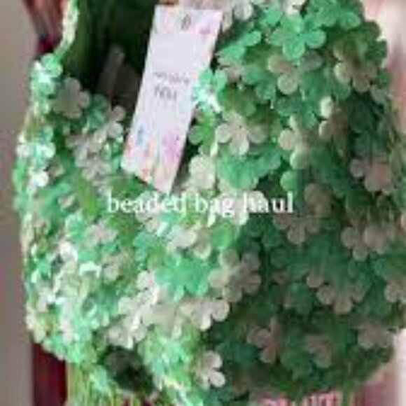 Viral beaded green event evening blogger bag Handmade in India - Picture 2 of 5